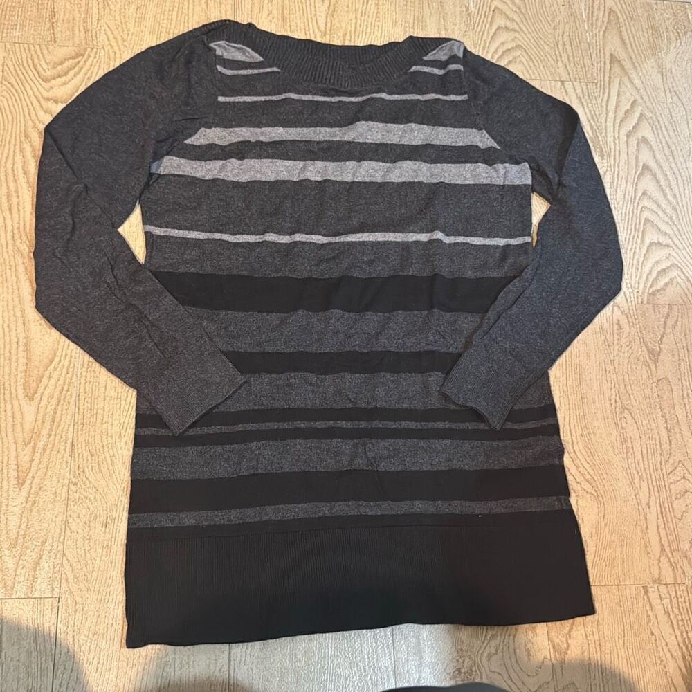 Loft women’s striped long sleeve scoop‎ neck sweater size large